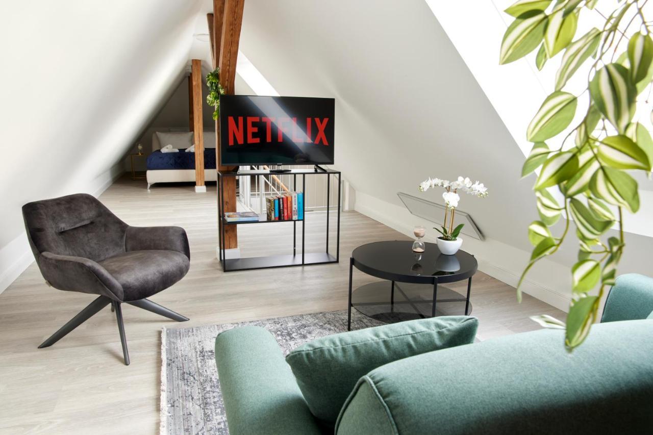 Schlossberg Residences - Xxl-Design-Apartment Mit Schlossblick Fuer Bis Zu 12 Personen シュヴェツィンゲン エクステリア 写真