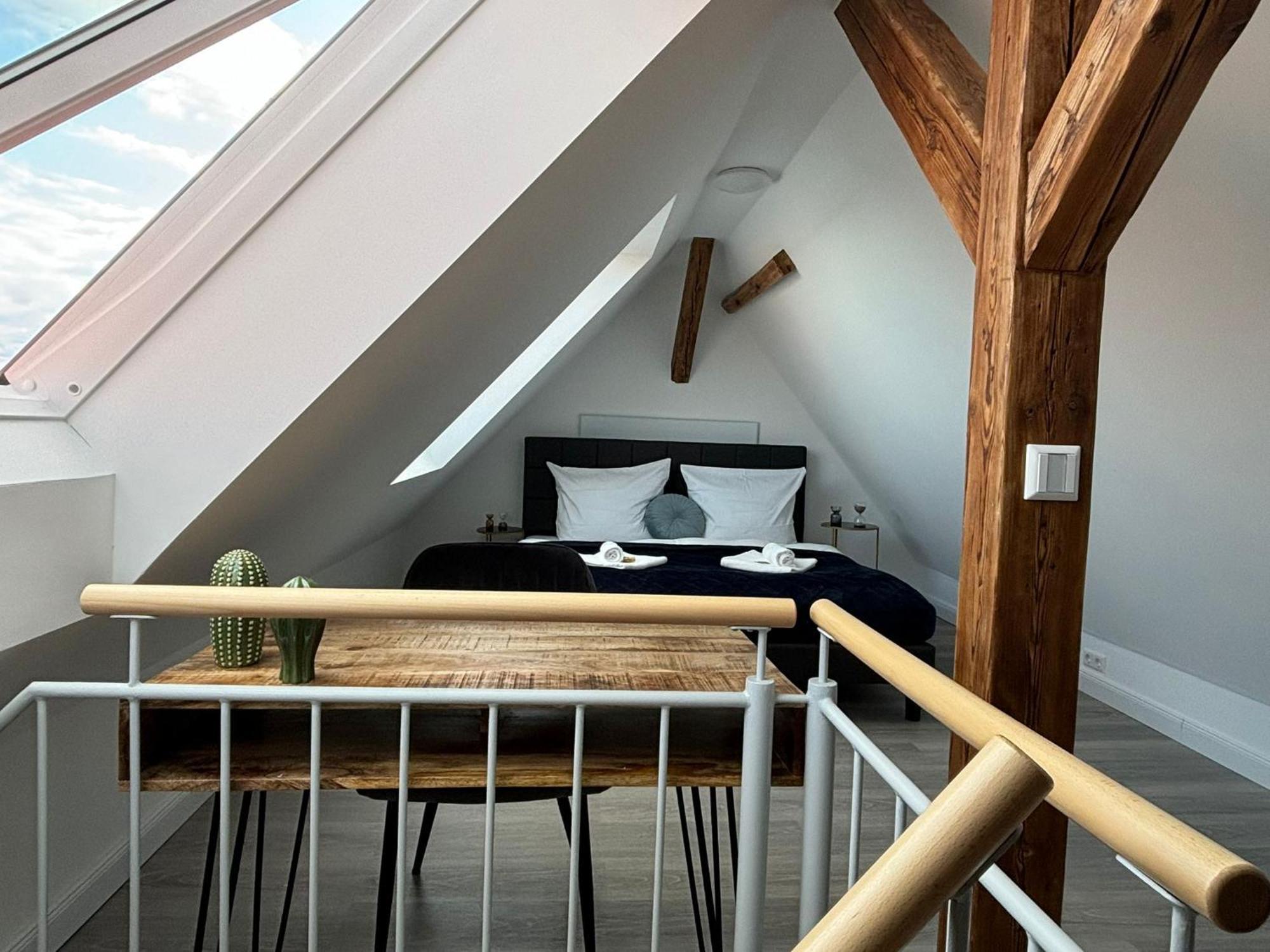 Schlossberg Residences - Xxl-Design-Apartment Mit Schlossblick Fuer Bis Zu 12 Personen シュヴェツィンゲン エクステリア 写真